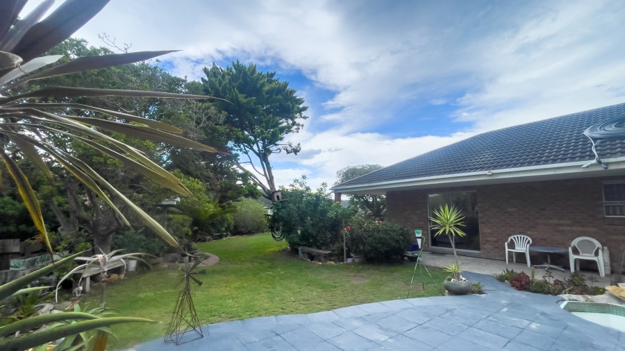 6 Bedroom Property for Sale in Hersham Western Cape